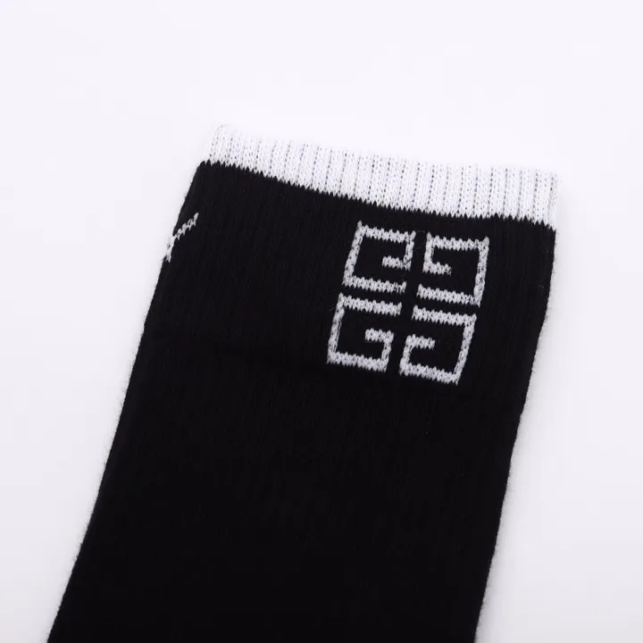 スーパーコピー ジバンシィ 靴下