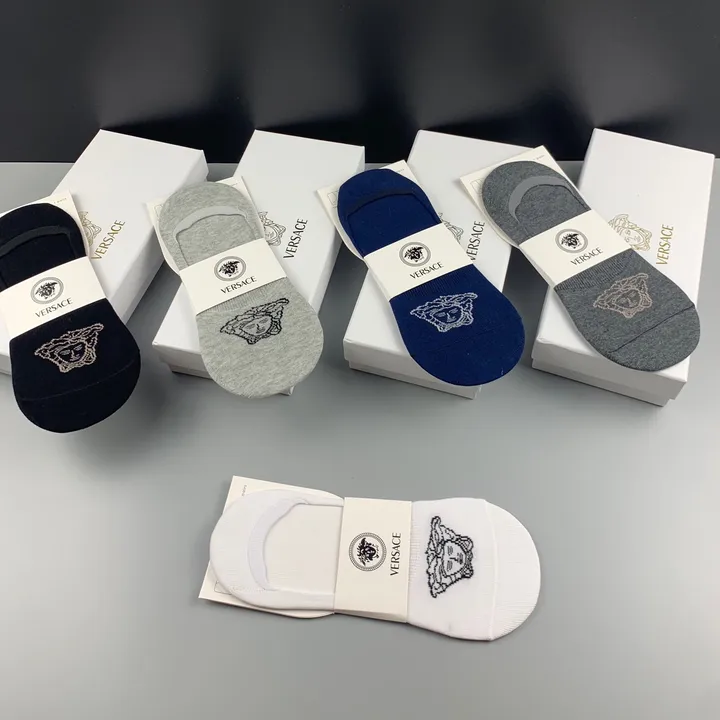 スーパーコピー ヴェルサーチ 靴下