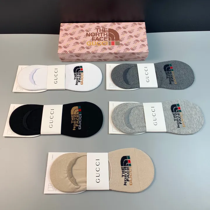 スーパーコピー ノースフェイス 靴下