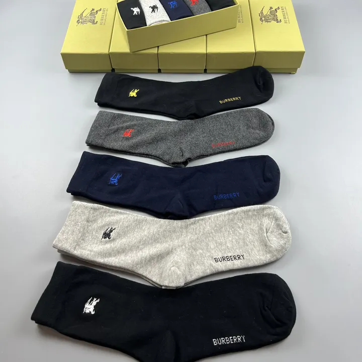 スーパーコピー バーバリー ス 靴下