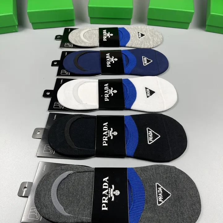 スーパーコピー バレンシアガ 靴下