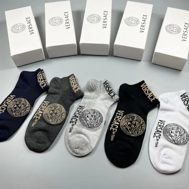 スーパーコピー ヴェルサーチ 靴下