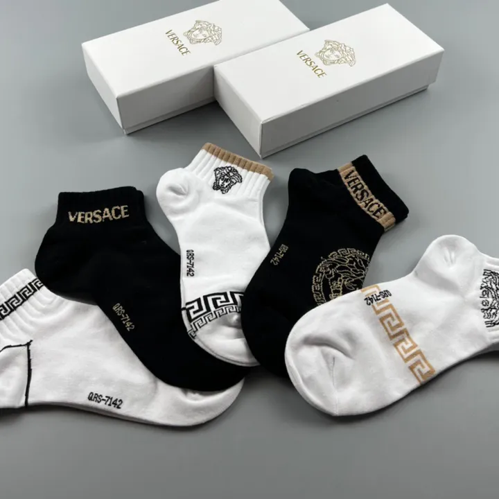 スーパーコピー ヴェルサーチ 靴下