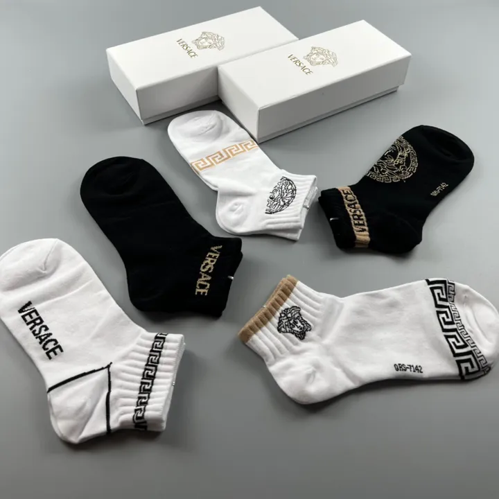 スーパーコピー ヴェルサーチ 靴下