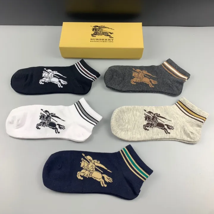 スーパーコピー プラダ 靴下