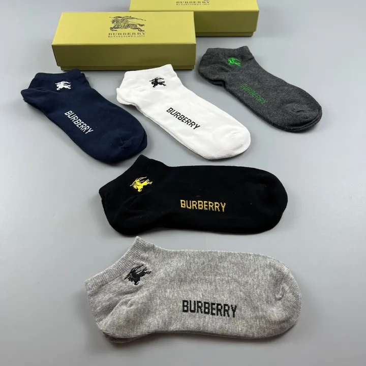 スーパーコピー プラダ 靴下