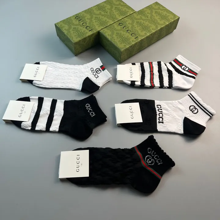 スーパーコピー グッチ 靴下