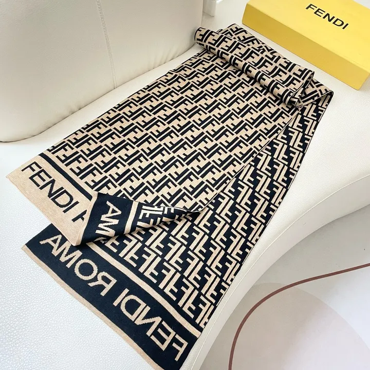 スーパーコピー フェンディ マフラー