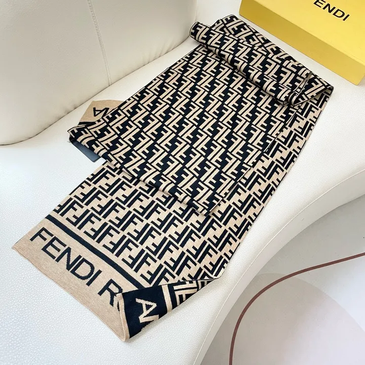 スーパーコピー フェンディ マフラー