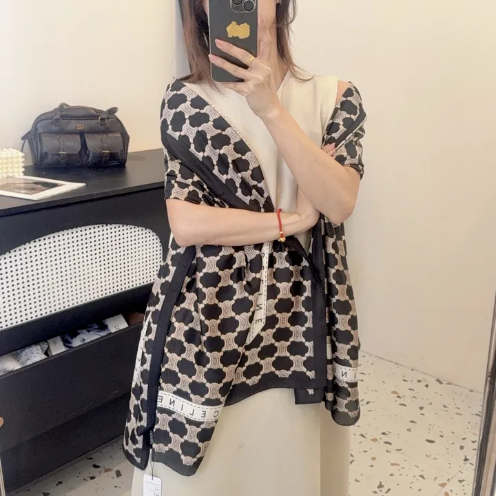 スーパーコピー セリーヌ マフラー