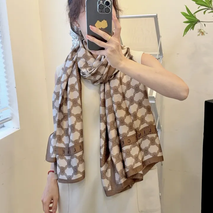 スーパーコピー セリーヌ マフラー