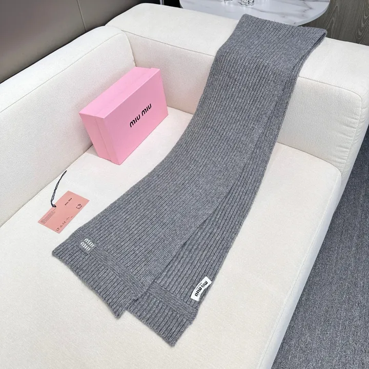 スーパーコピー フェンディ マフラー