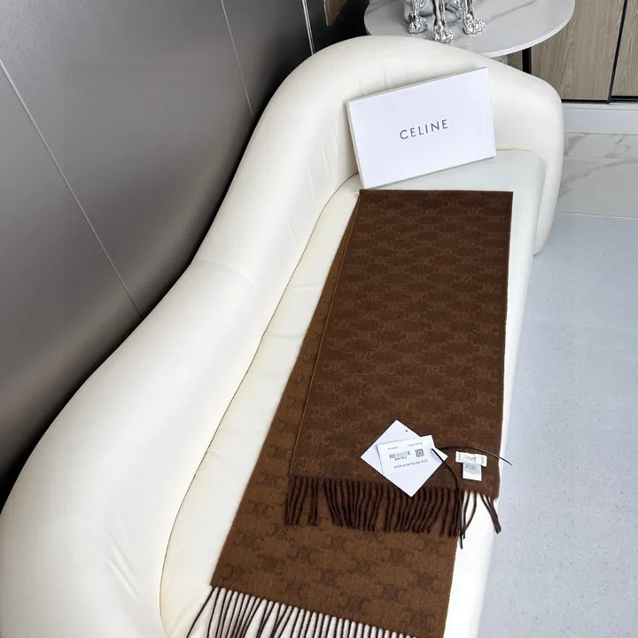 スーパーコピー セリーヌ マフラー