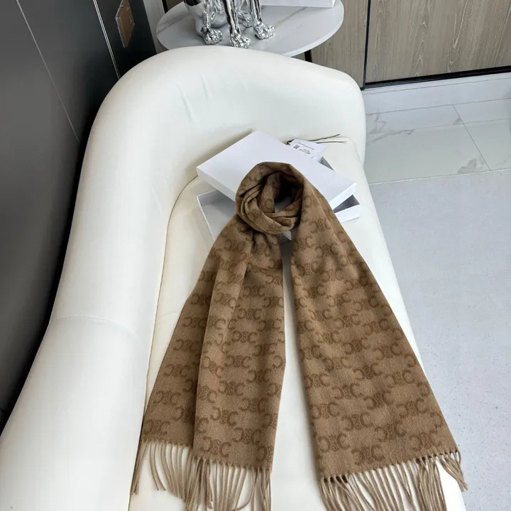 スーパーコピー セリーヌ マフラー