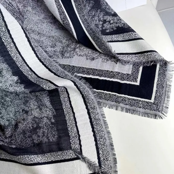 スーパーコピー ディオール マフラー