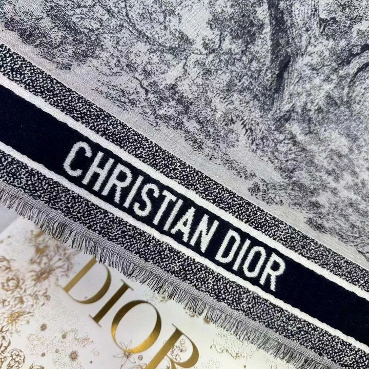 スーパーコピー ディオール マフラー