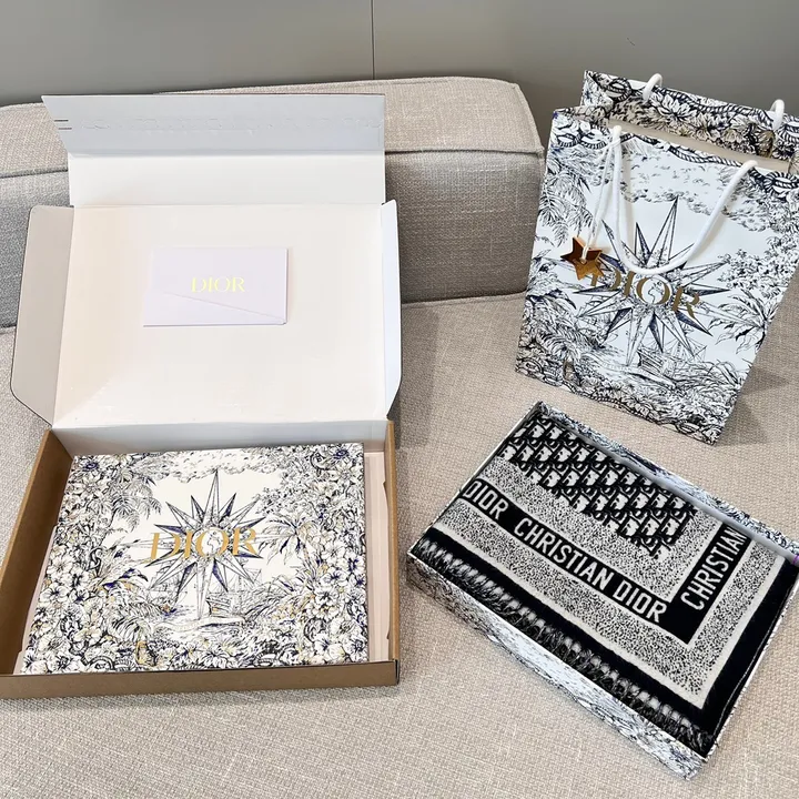 スーパーコピー ディオール マフラー