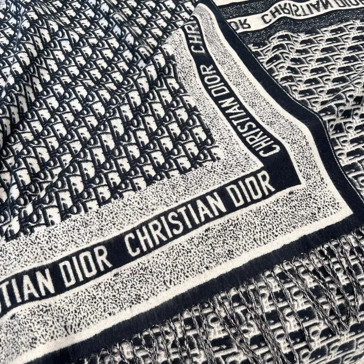 スーパーコピー ディオール マフラー