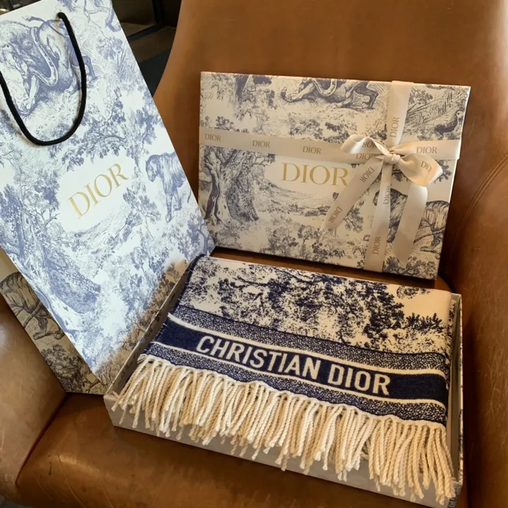 スーパーコピー ディオール マフラー