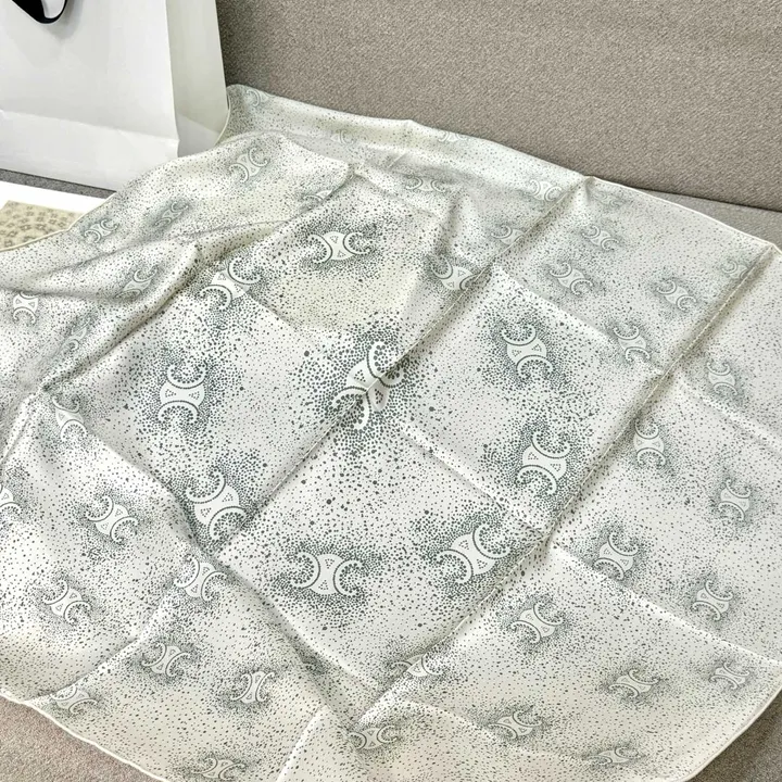 スーパーコピー セリーヌ マフラー