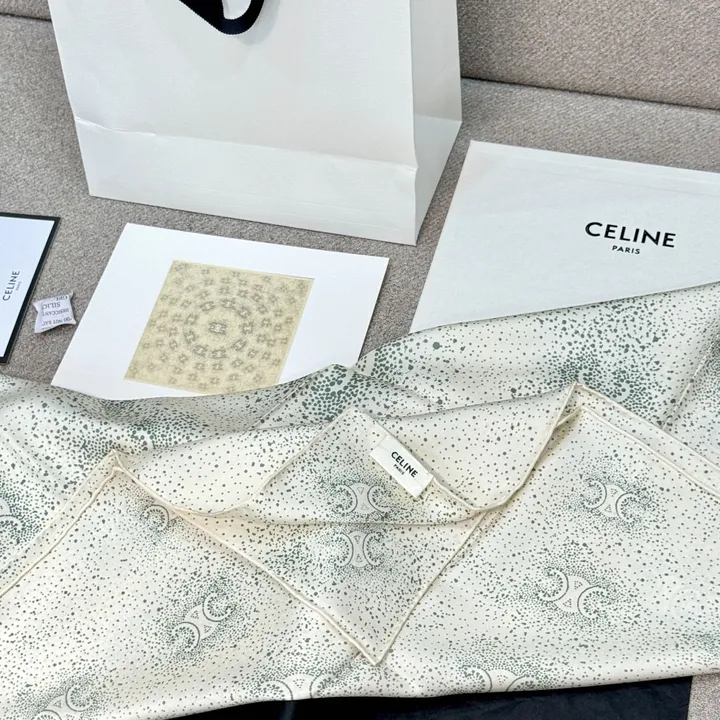 スーパーコピー セリーヌ マフラー