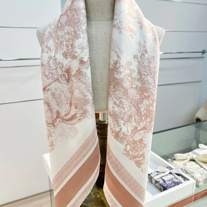 スーパーコピー ディオール マフラー