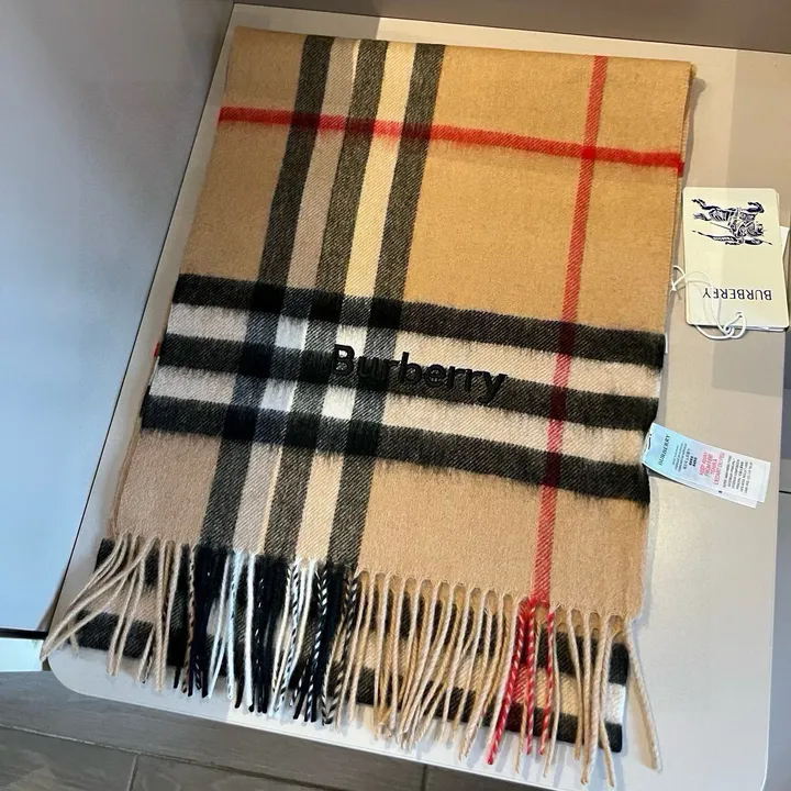 スーパーコピー バーバリー ス マフラー