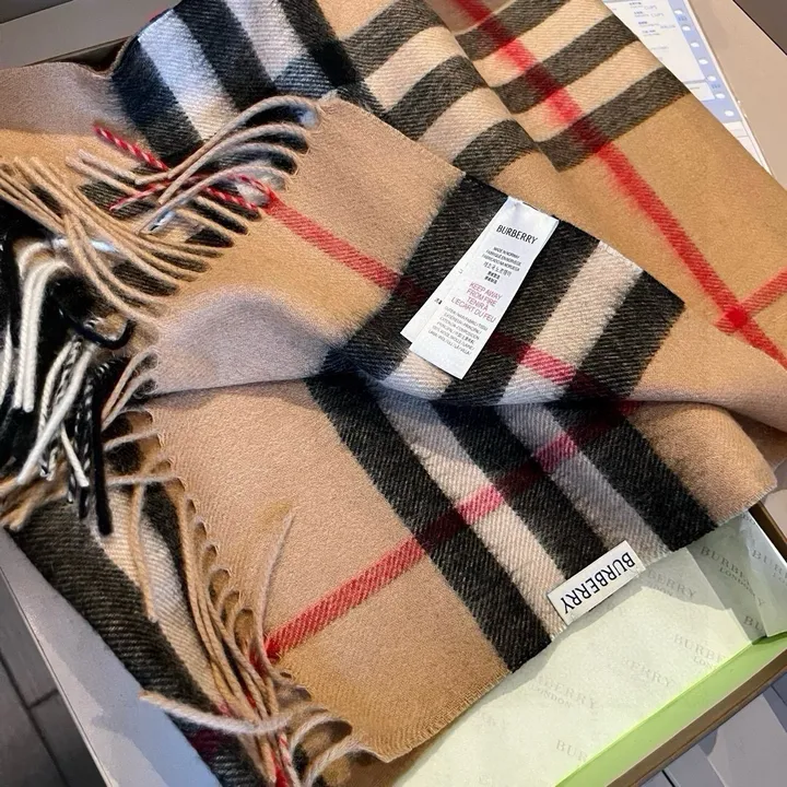 スーパーコピー バーバリー ス マフラー