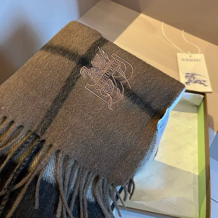 スーパーコピー バーバリー ス マフラー