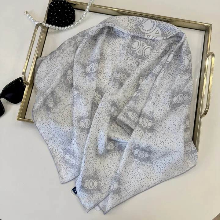 スーパーコピー セリーヌ マフラー