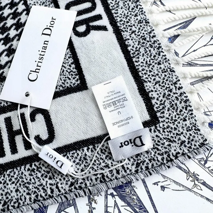 スーパーコピー ディオール マフラー