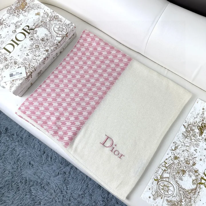 スーパーコピー ディオール マフラー