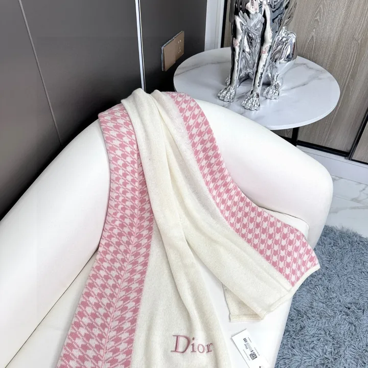 スーパーコピー ディオール マフラー