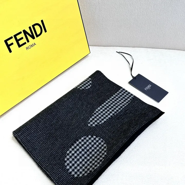 スーパーコピー フェンディ マフラー