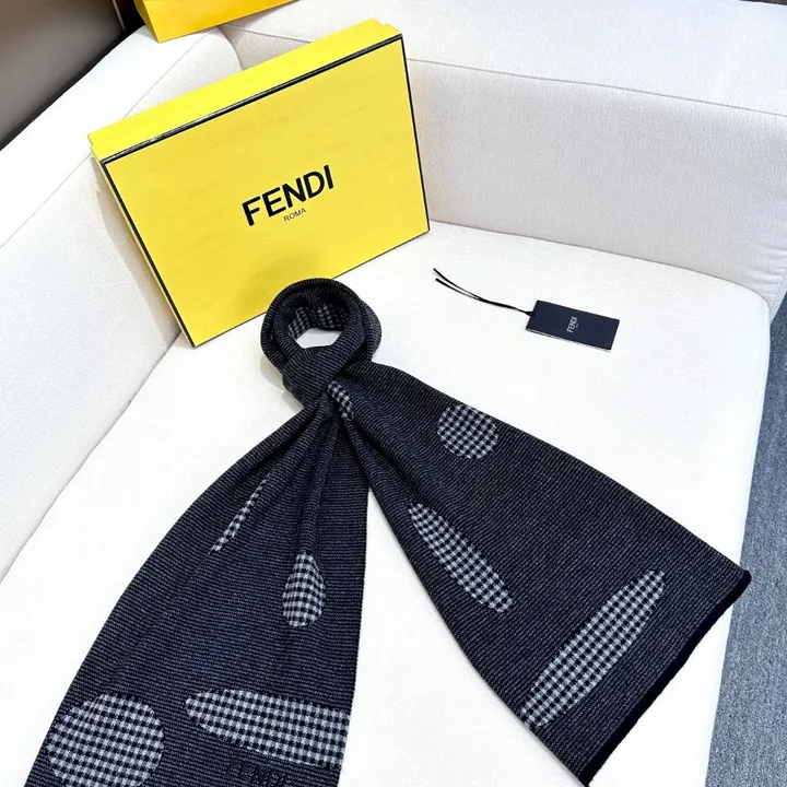 スーパーコピー フェンディ マフラー