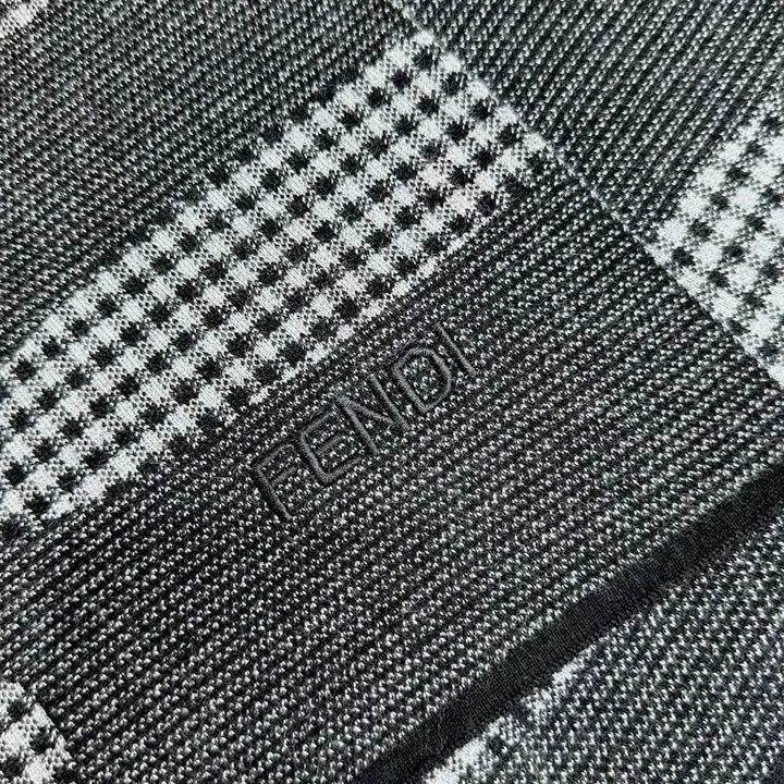 スーパーコピー フェンディ マフラー