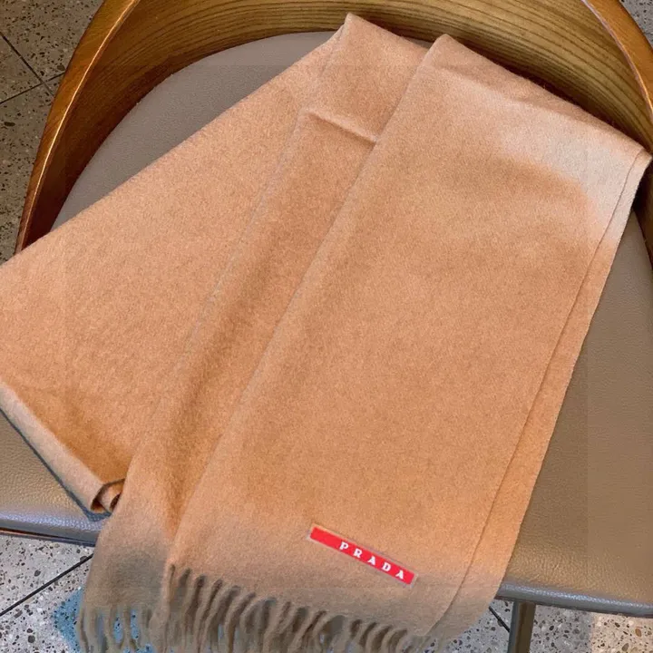 スーパーコピー プラダ マフラー