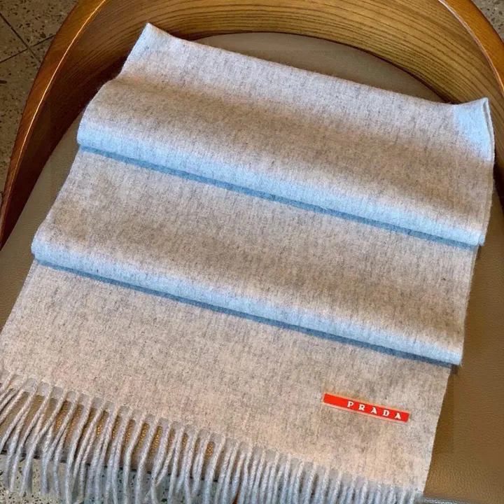 スーパーコピー プラダ マフラー