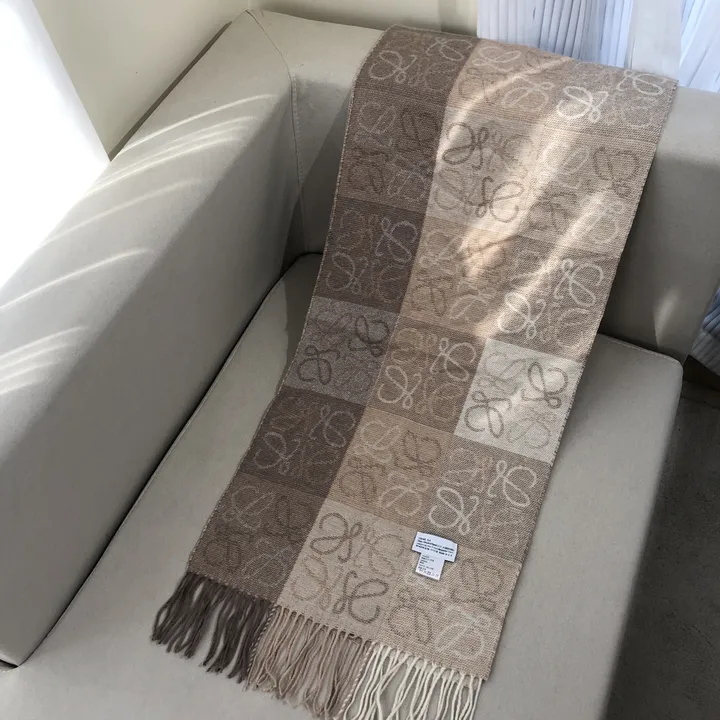 スーパーコピー ロエベ マフラー