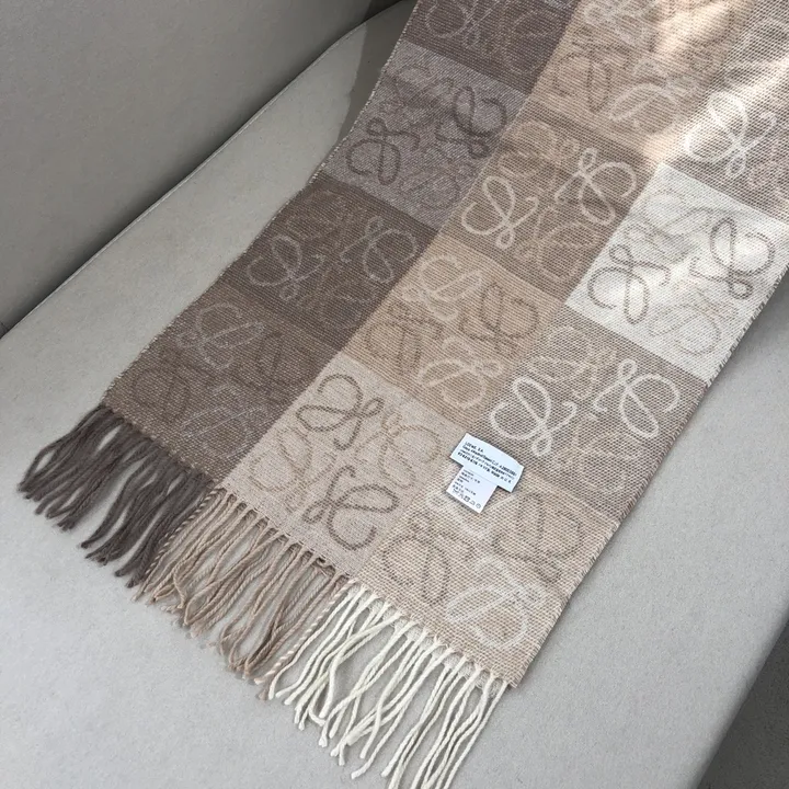 スーパーコピー ロエベ マフラー