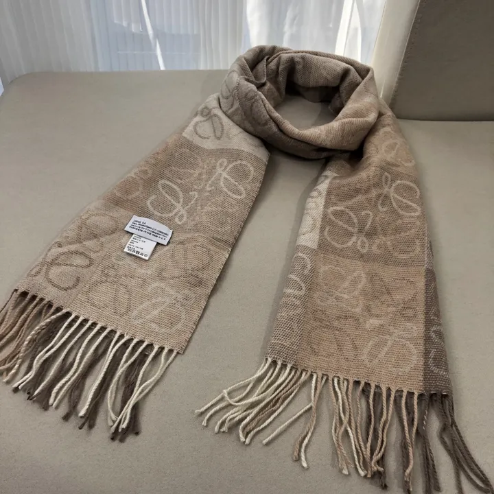 スーパーコピー ロエベ マフラー