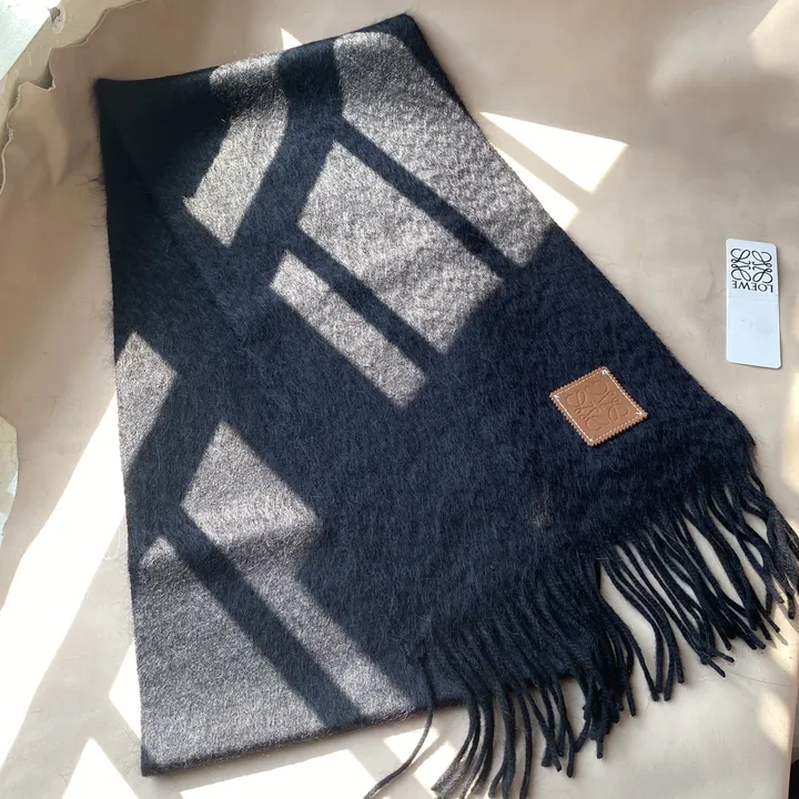 スーパーコピー ロエベ マフラー