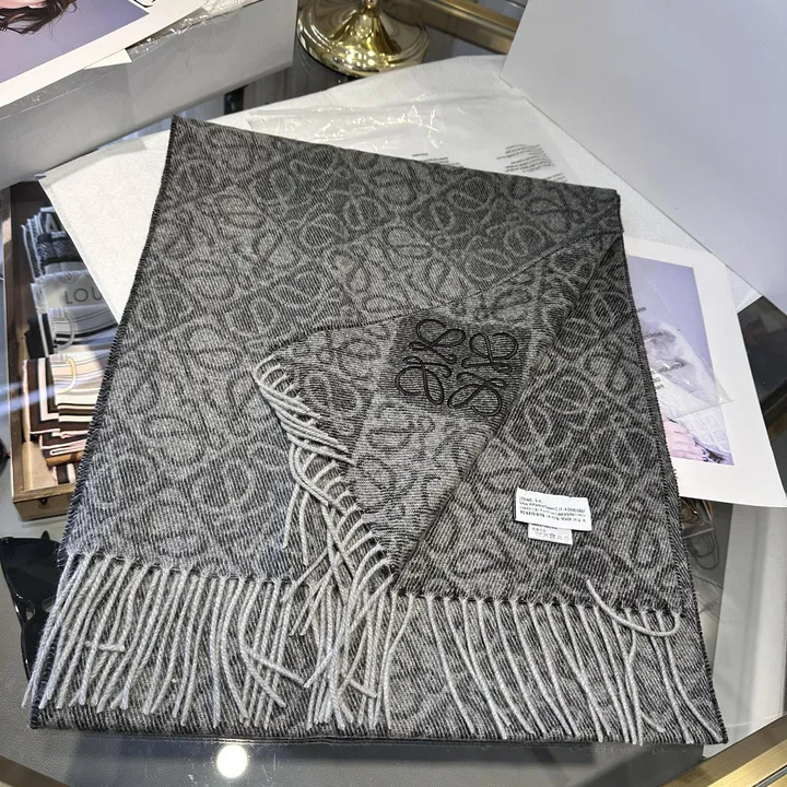 スーパーコピー ロエベ マフラー