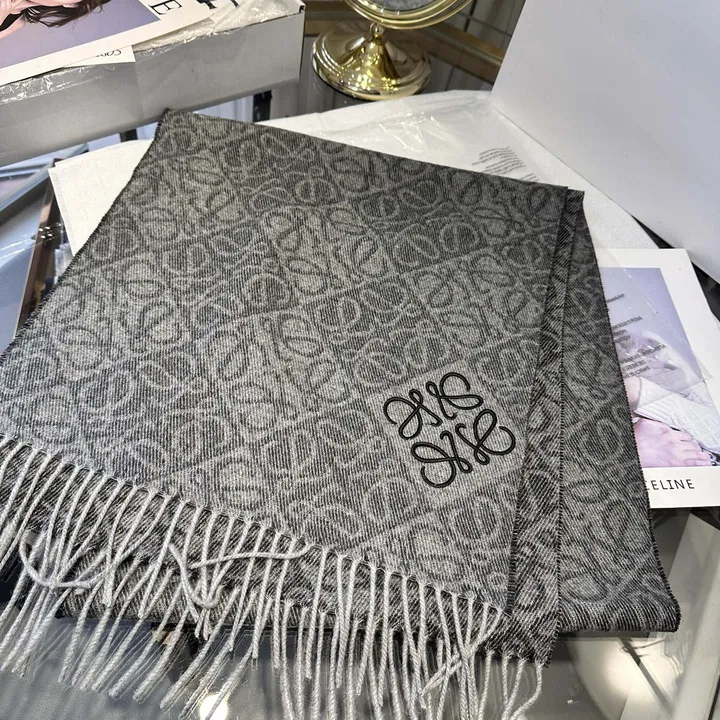 スーパーコピー ロエベ マフラー