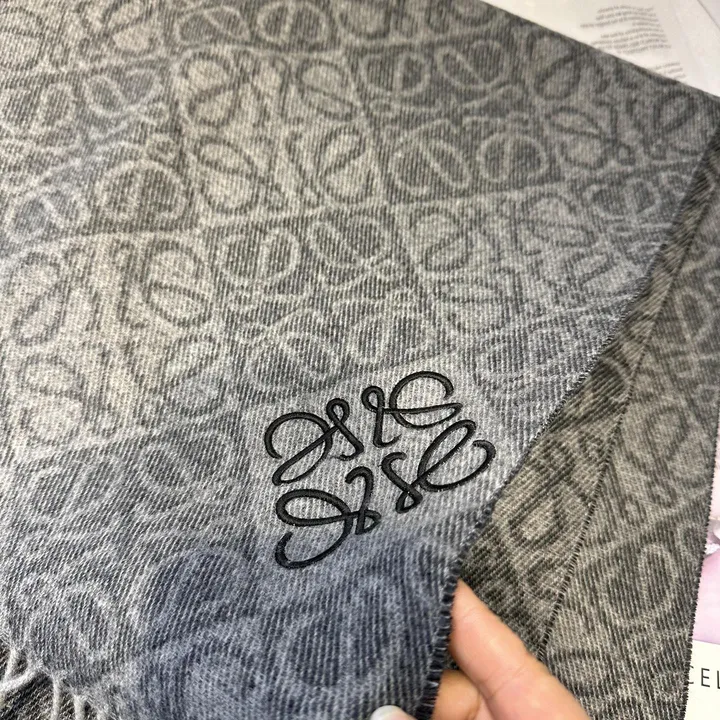 スーパーコピー ロエベ マフラー