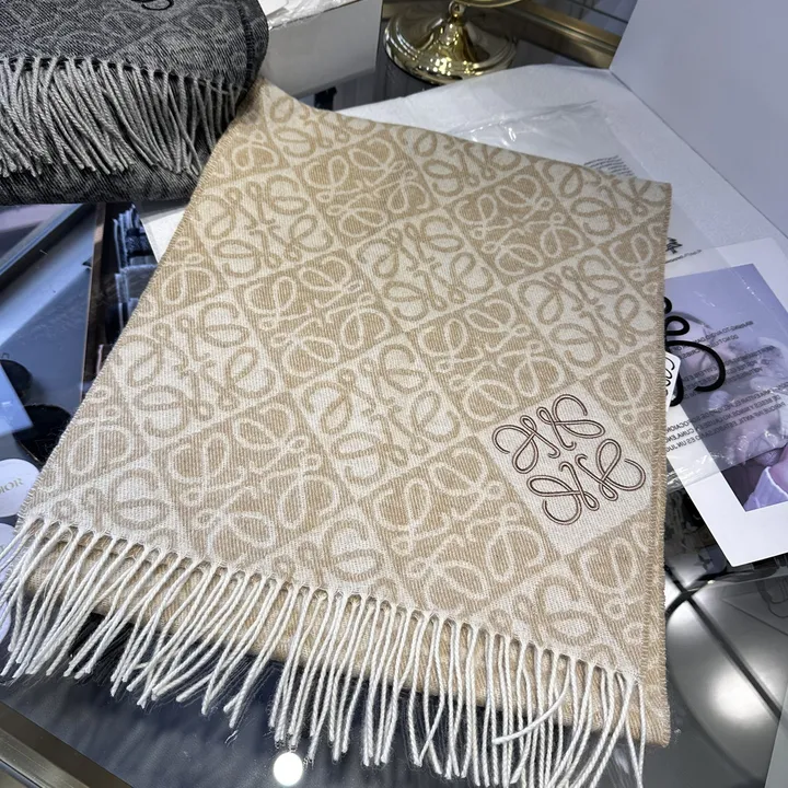 スーパーコピー ロエベ マフラー