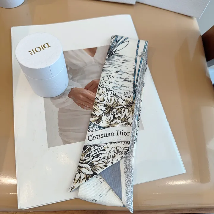 スーパーコピー ディオール マフラー