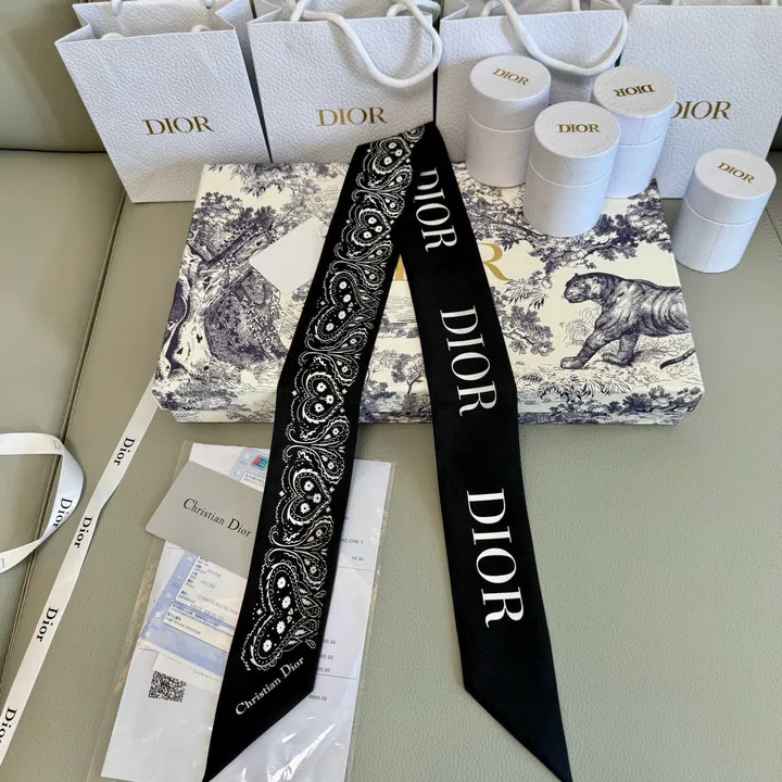 スーパーコピー ディオール マフラー