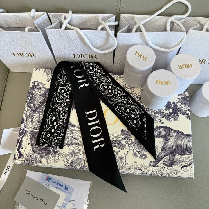 スーパーコピー ディオール マフラー