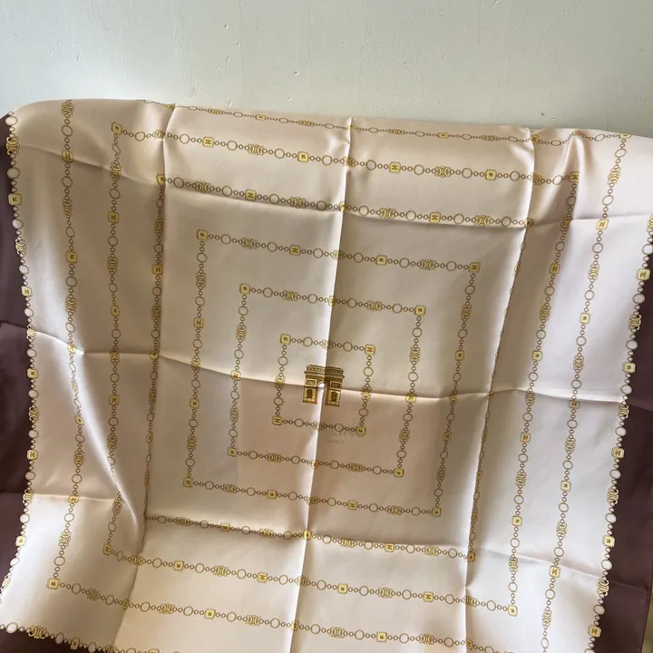 スーパーコピー セリーヌ マフラー